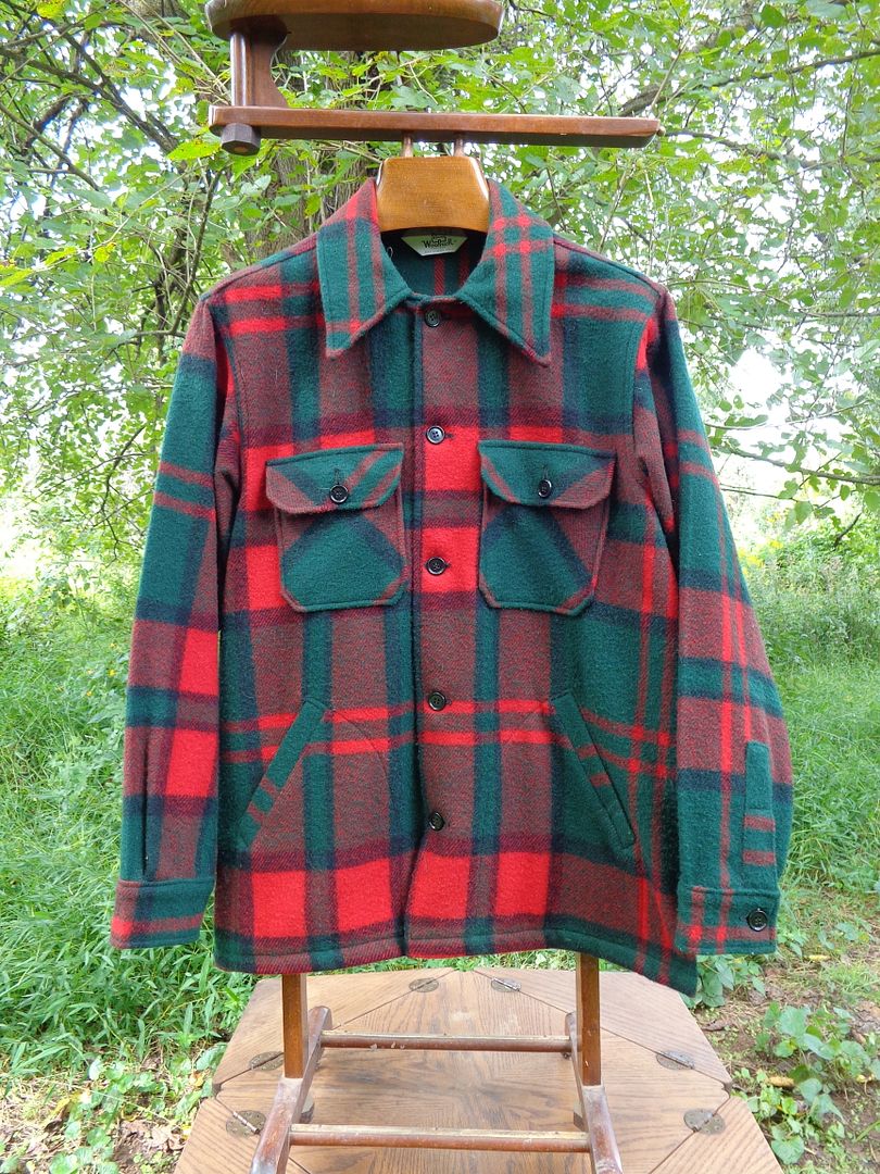 Vintage Woolrich Plaid ShirtJacket! Sz. L. Lovely piece of Americana